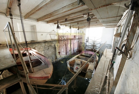 boathouse